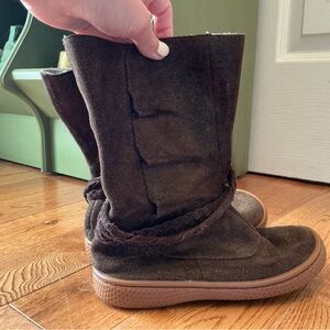 GUC Livie & Luca Brown Suede Boots with Zipper